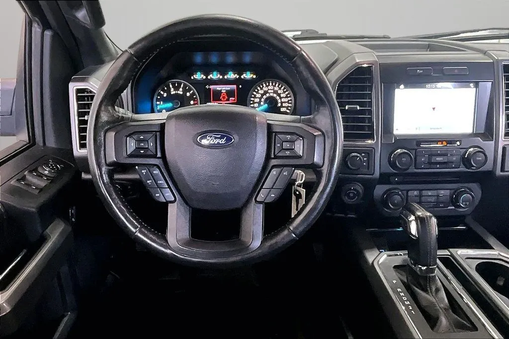 Ford F-150 photo 9