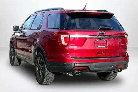 More photos of 2018 Ford Explorer XLT at Lakeside Automotive Group, MI