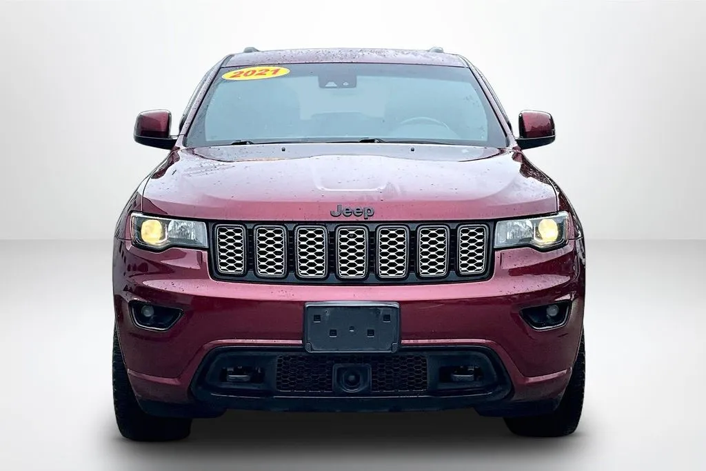 Jeep Grand Cherokee photo 2