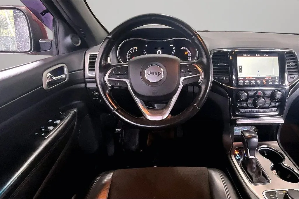 Jeep Grand Cherokee photo 8
