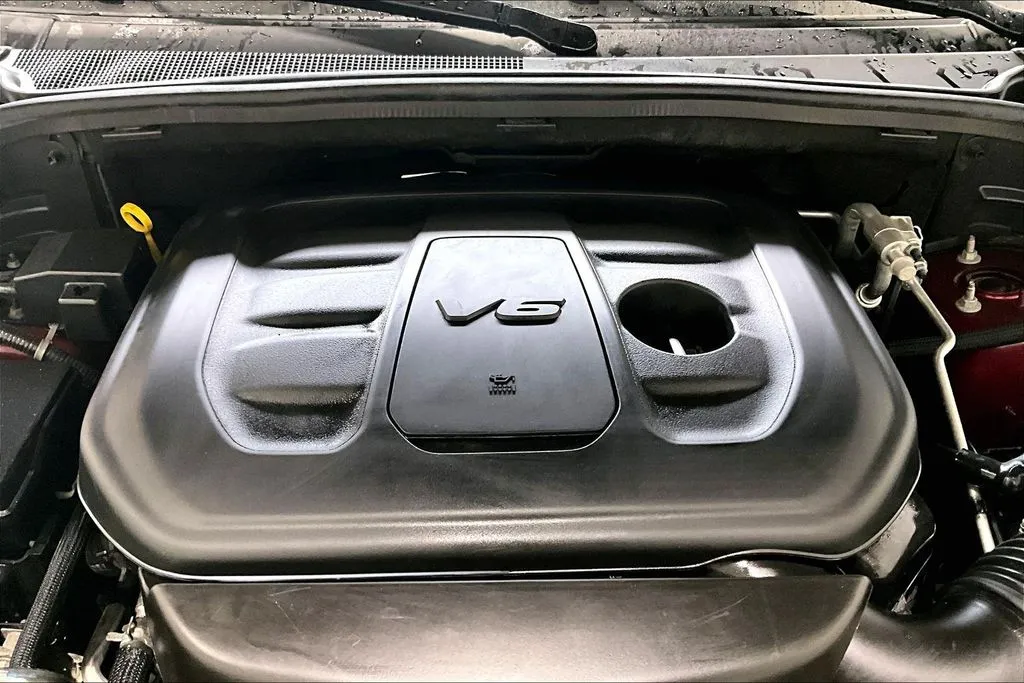 Jeep Grand Cherokee photo 28