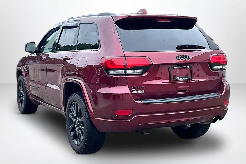 Jeep Grand Cherokee photo 4