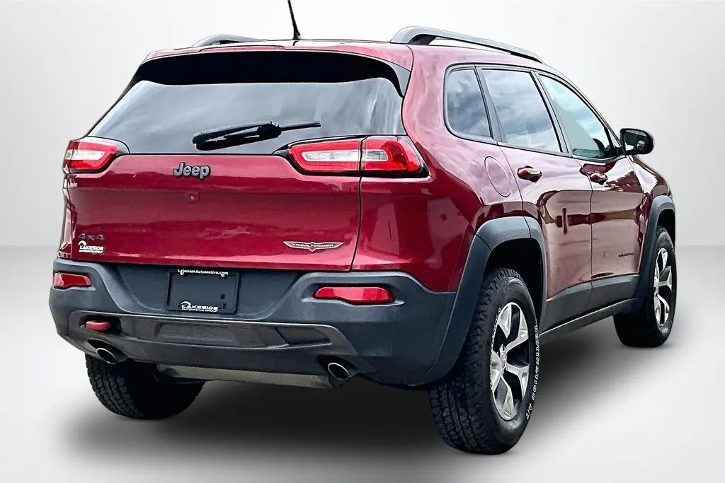 Jeep Cherokee photo 5