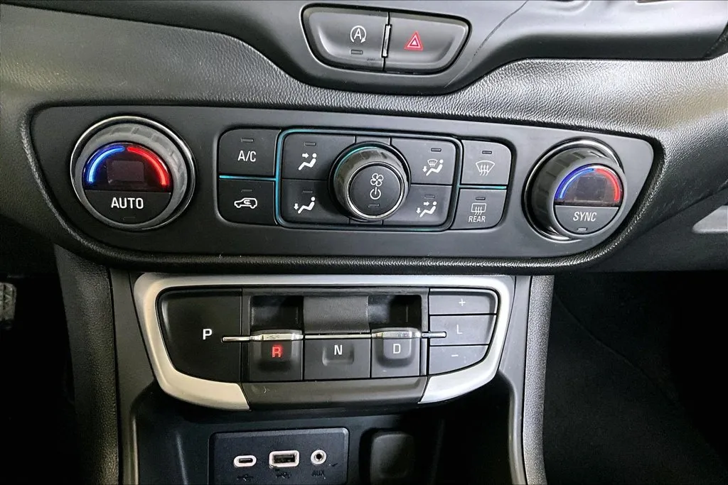GMC Terrain photo 15