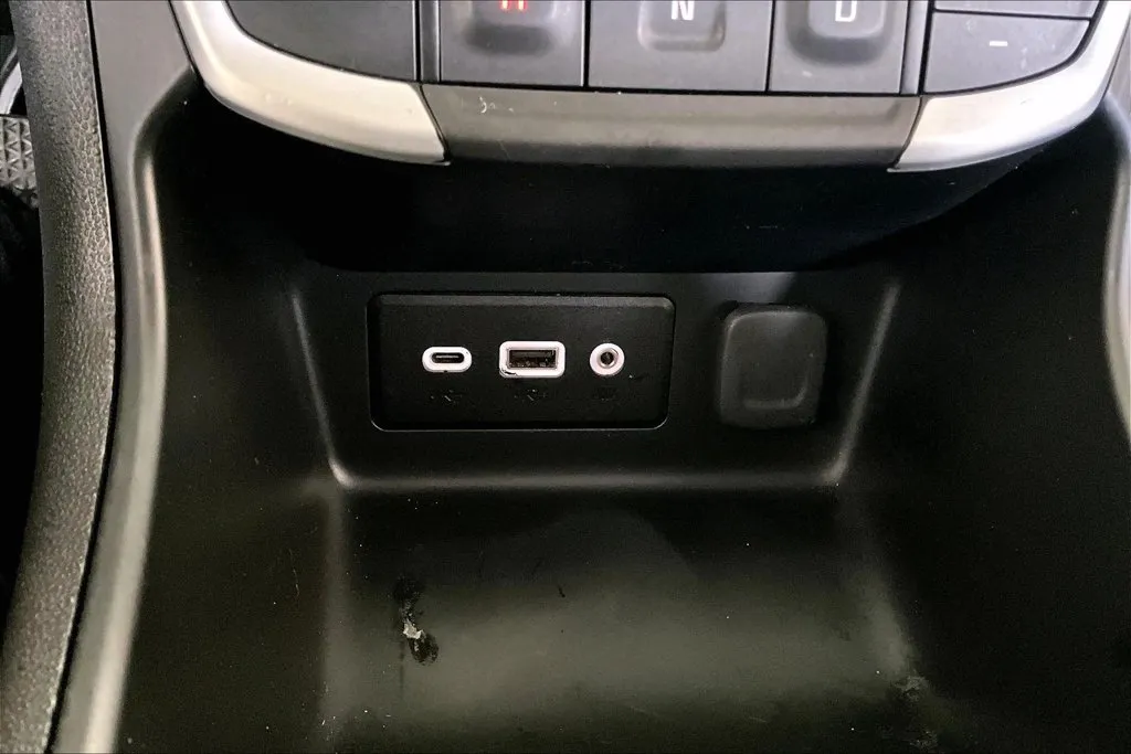 GMC Terrain photo 16