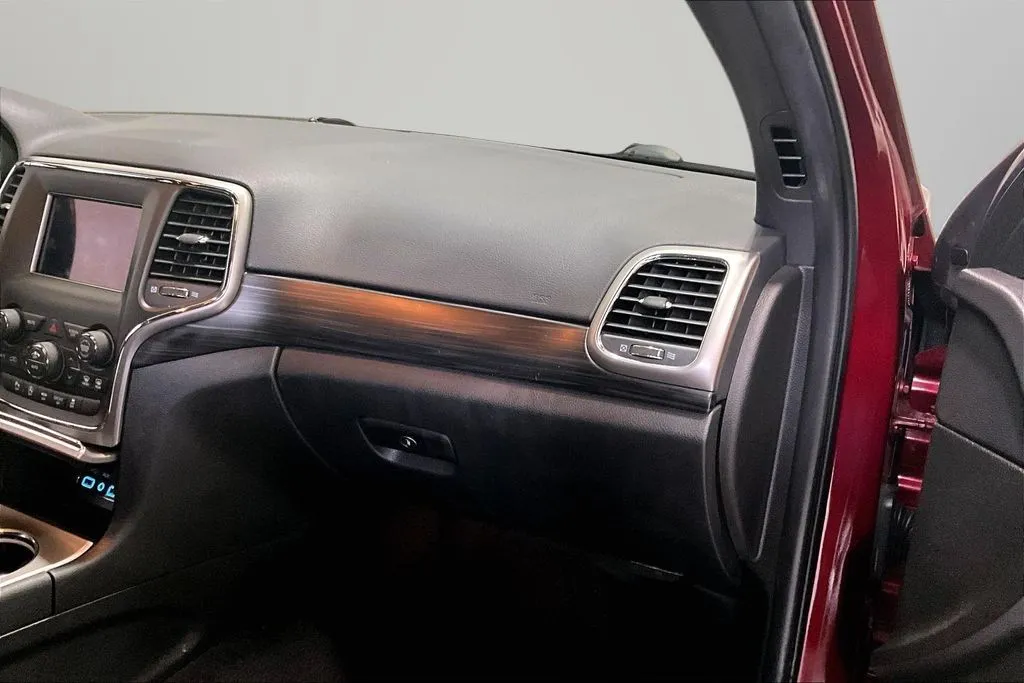 Jeep Grand Cherokee photo 26