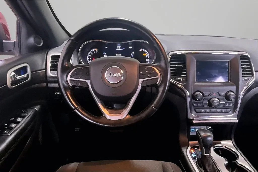 Jeep Grand Cherokee photo 8