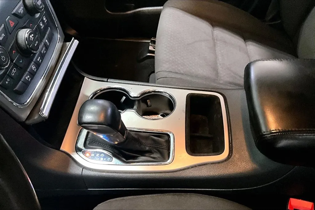 Jeep Grand Cherokee photo 18