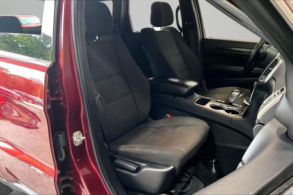 Jeep Grand Cherokee photo 28
