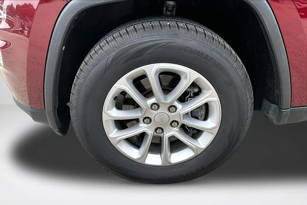 Jeep Grand Cherokee photo 33