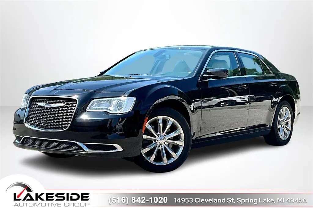 2019 Chrysler 300 Touring for sale in Spring Lake, MI