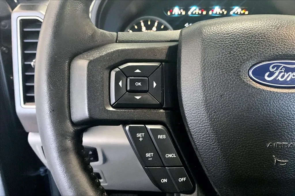 Ford F-150 photo 12