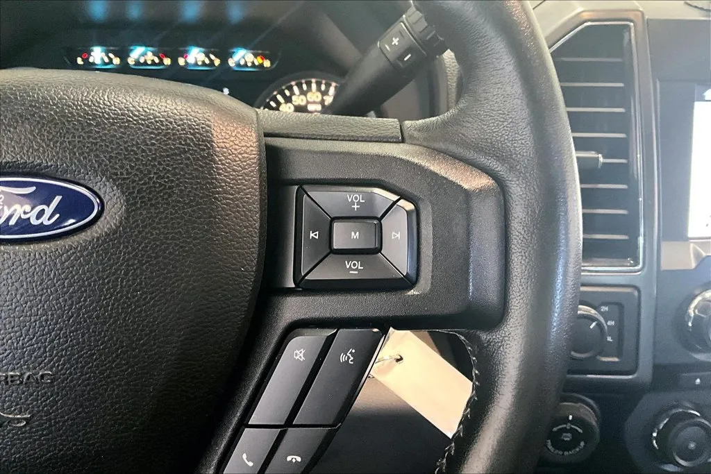 Ford F-150 photo 13
