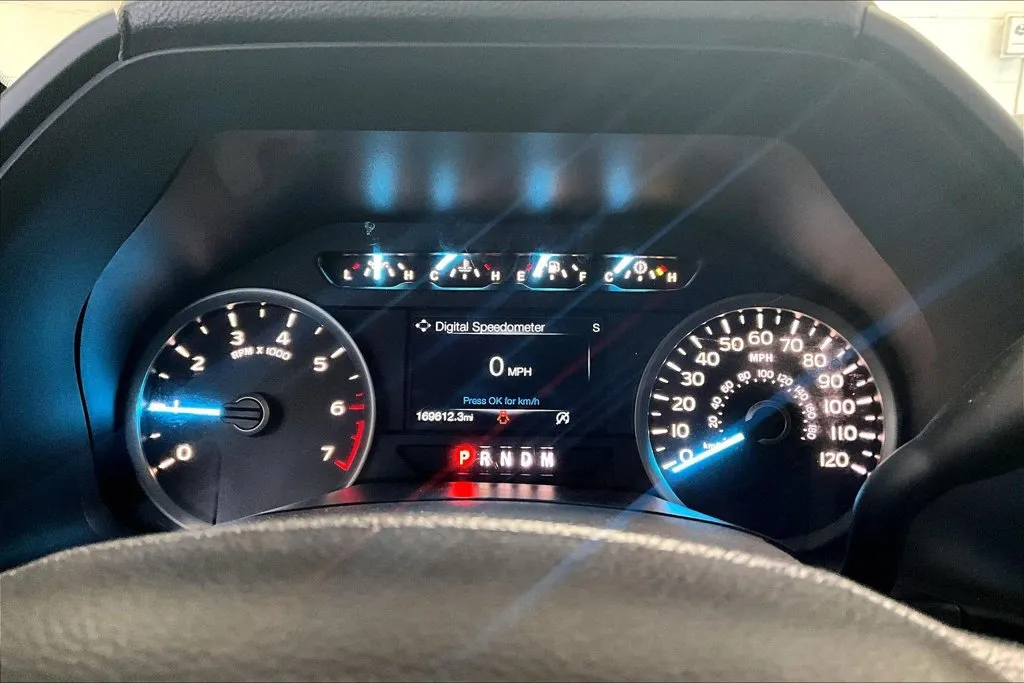 Ford F-150 photo 14