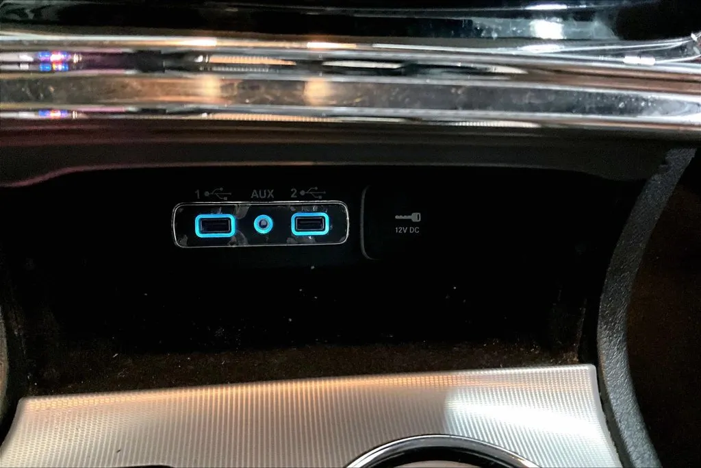Jeep Grand Cherokee photo 16