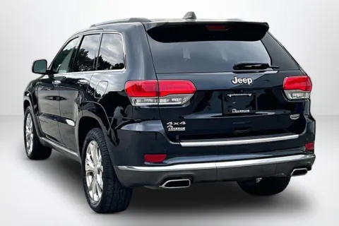 More photos of 2019 Jeep Grand Cherokee Summit at Lakeside Automotive Group, MI