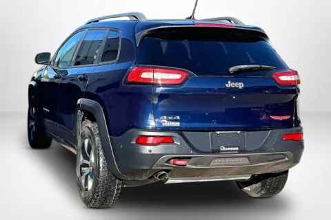 More photos of 2015 Jeep Cherokee Trailhawk at Lakeside Automotive Group, MI