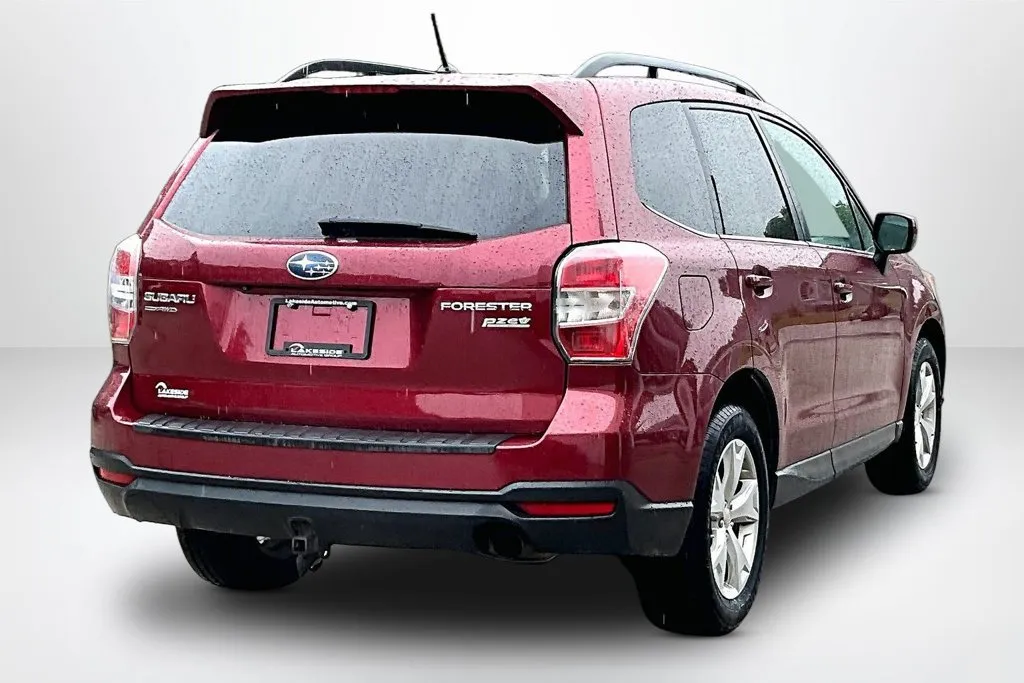 Subaru Forester photo 5
