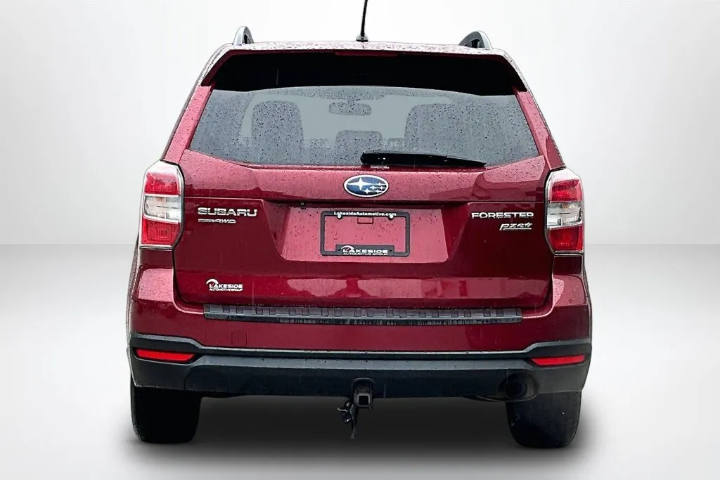 Subaru Forester photo 6