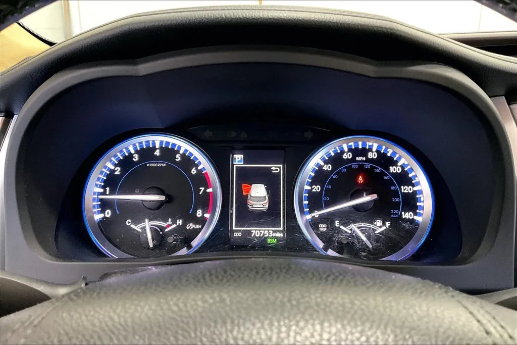 Toyota Highlander photo 13