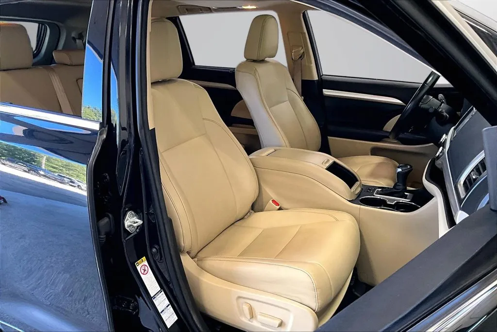 Toyota Highlander photo 30