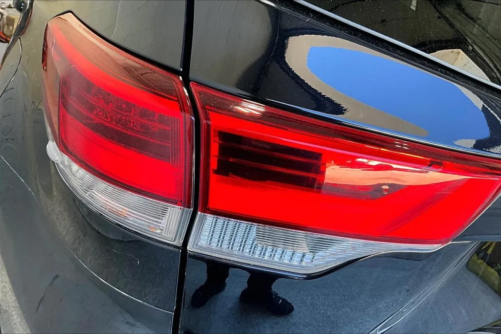 Toyota Highlander photo 23