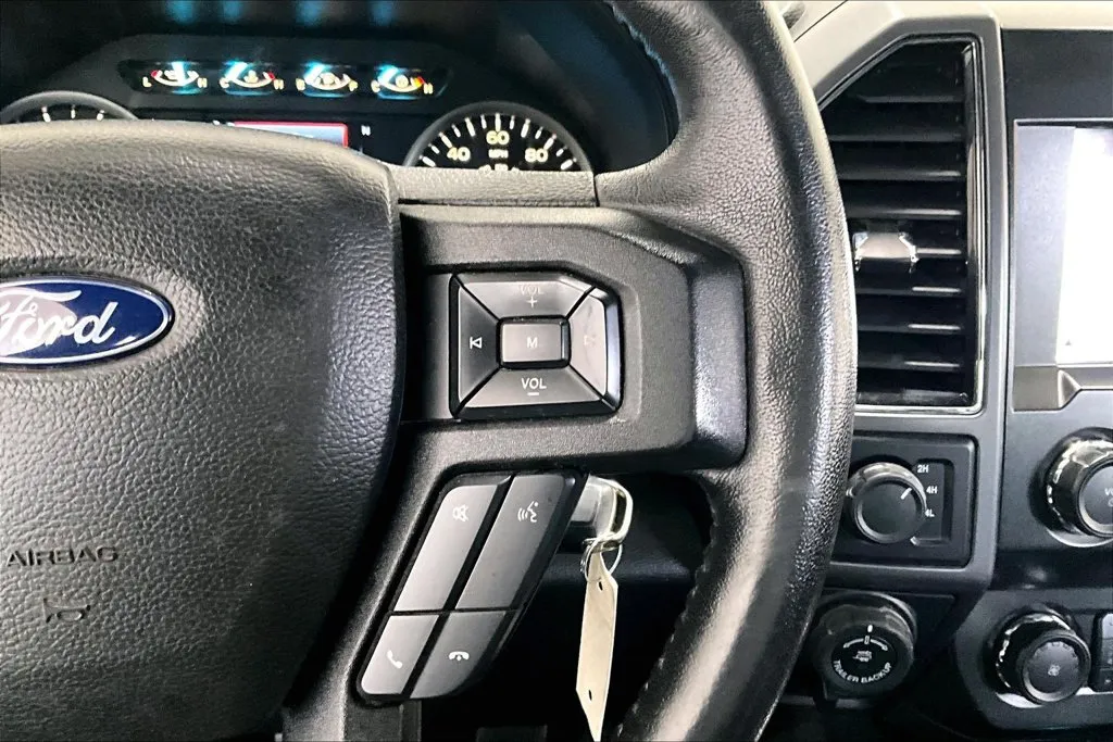 Ford F-150 photo 13