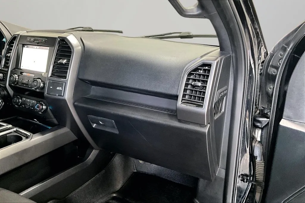 Ford F-150 photo 26