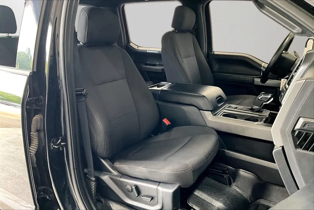 Ford F-150 photo 29