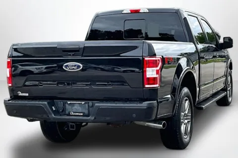 More photos of 2019 Ford F-150 XLT at Lakeside Automotive Group, MI