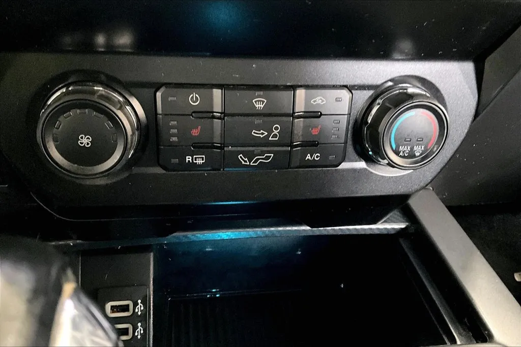 Ford F-150 photo 16