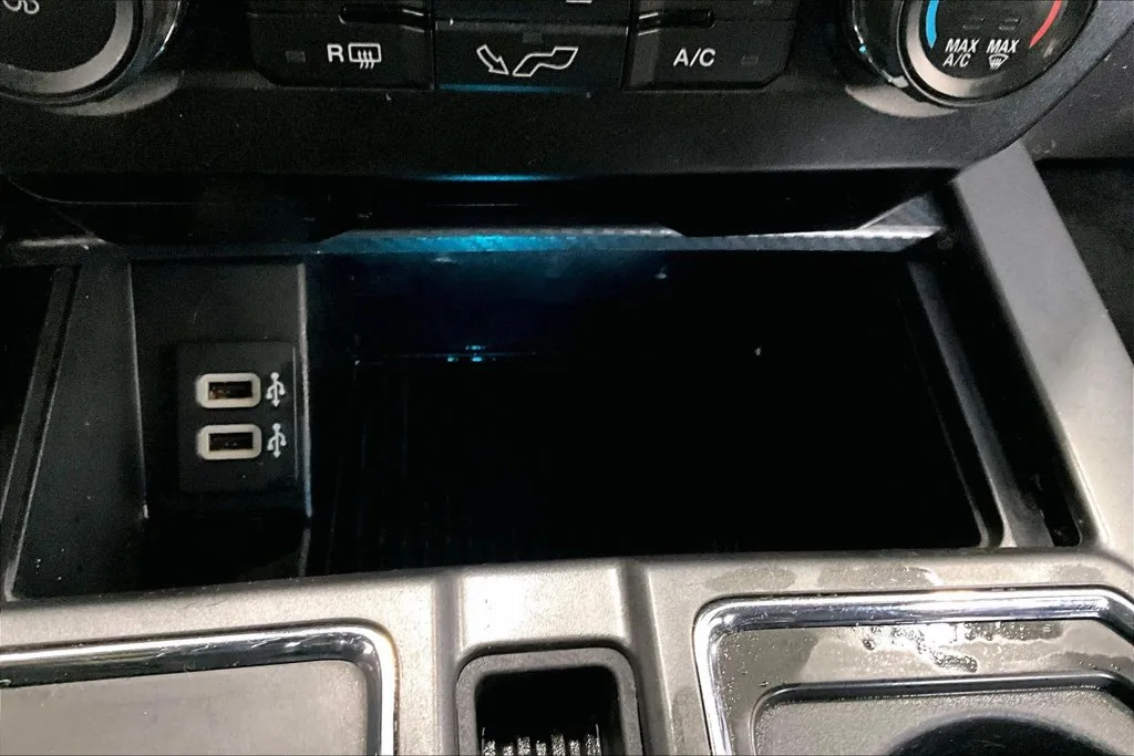 Ford F-150 photo 17