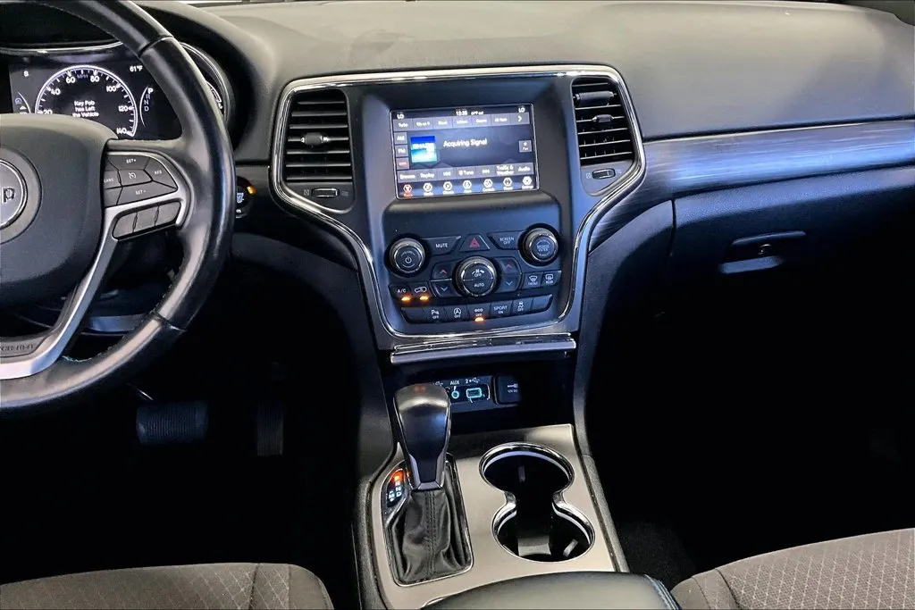 Jeep Grand Cherokee photo 9