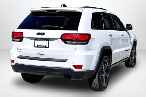 More photos of 2020 Jeep Grand Cherokee Laredo at Lakeside Automotive Group, MI
