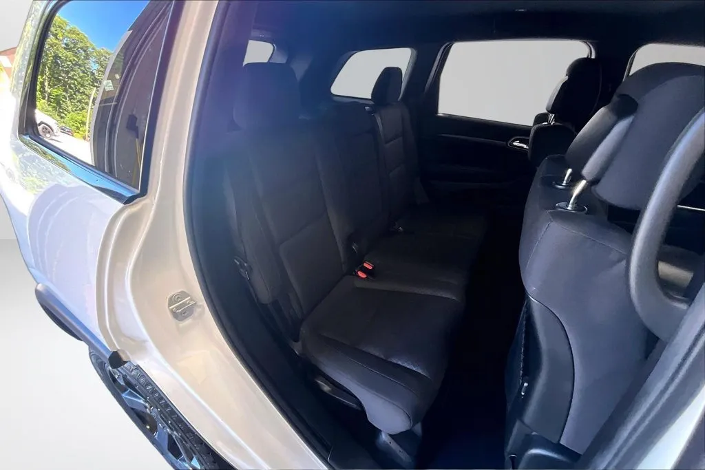 Jeep Grand Cherokee photo 24