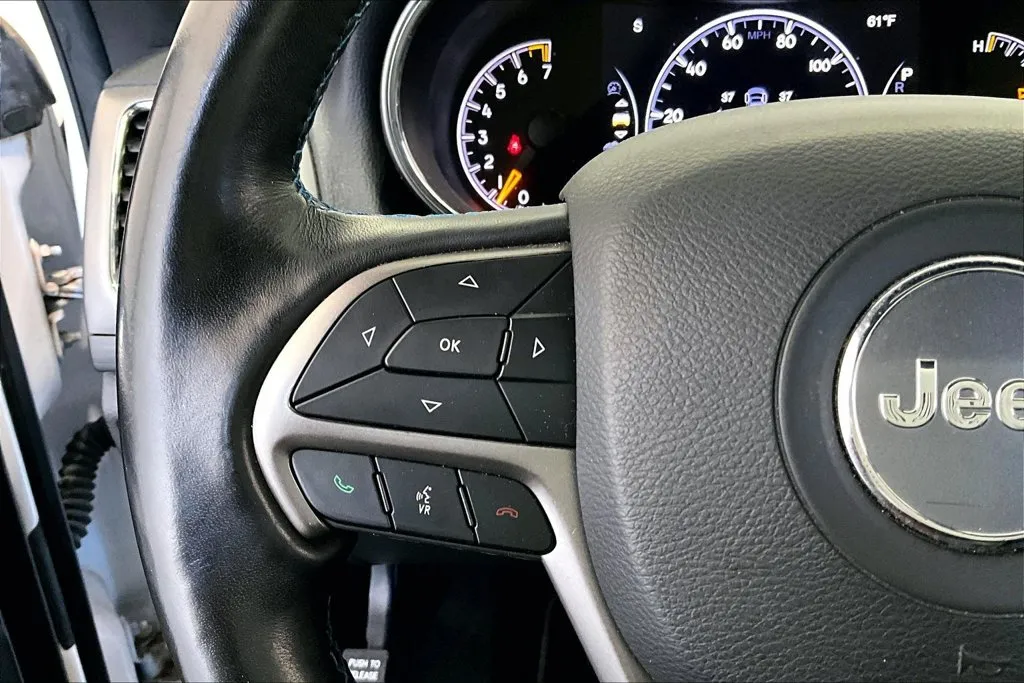 Jeep Grand Cherokee photo 11