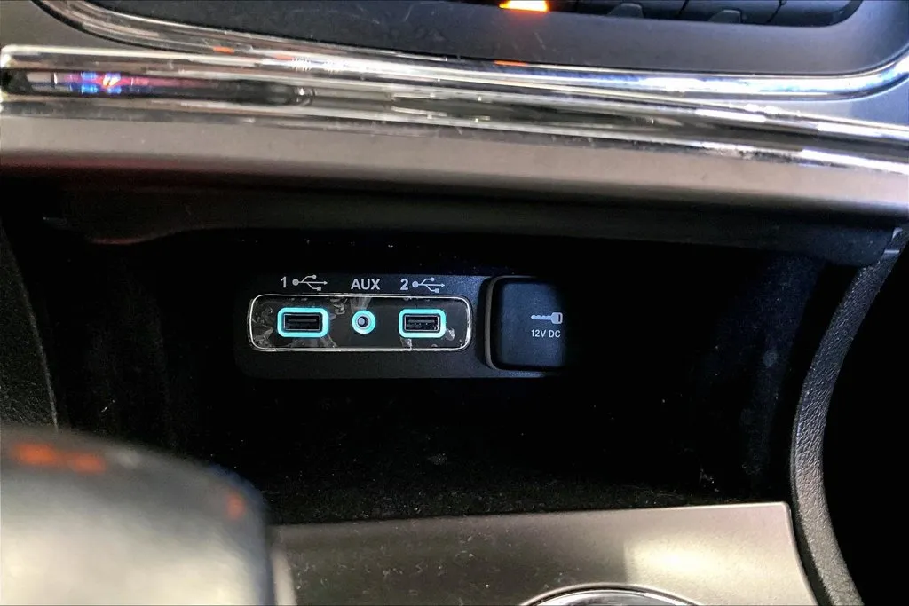 Jeep Grand Cherokee photo 16