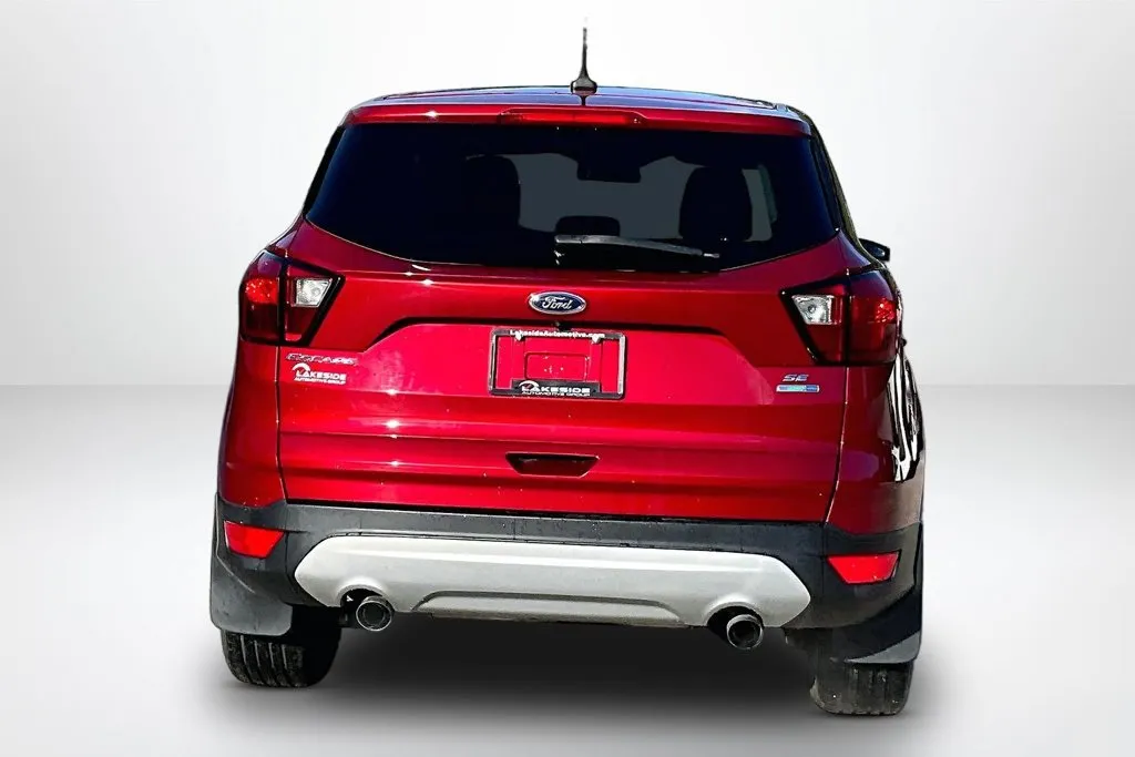 Ford Escape photo 6