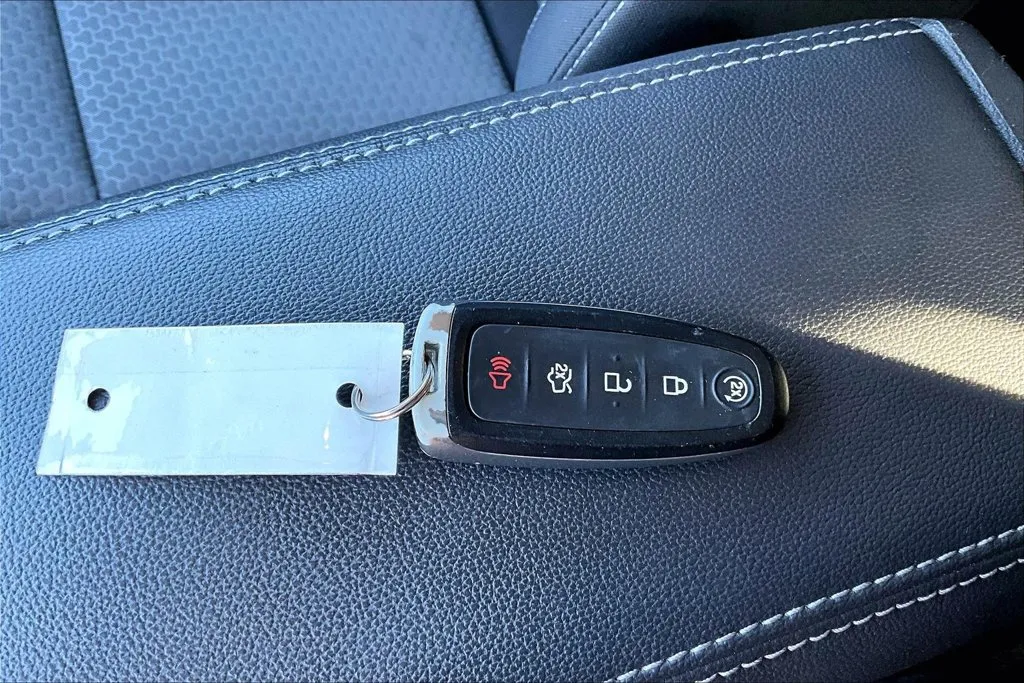 Ford Escape photo 33