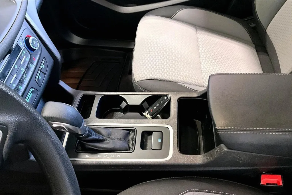 Ford Escape photo 18