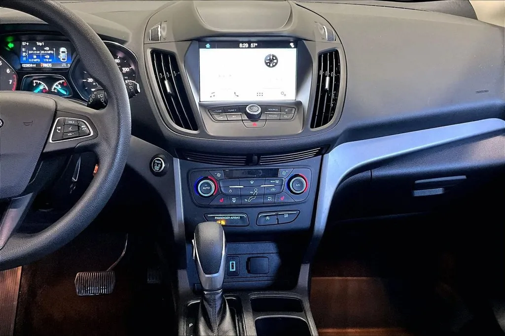 Ford Escape photo 9