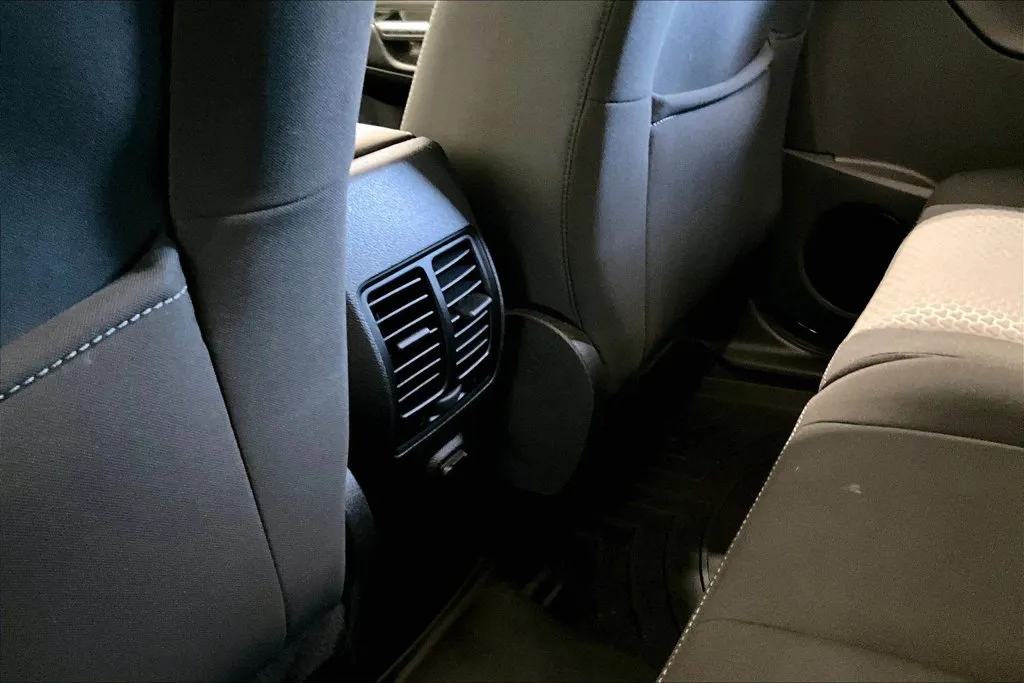 Ford Escape photo 10