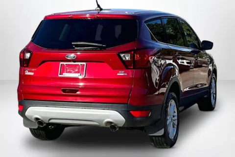 More photos of 2019 Ford Escape SE at Lakeside Automotive Group, MI