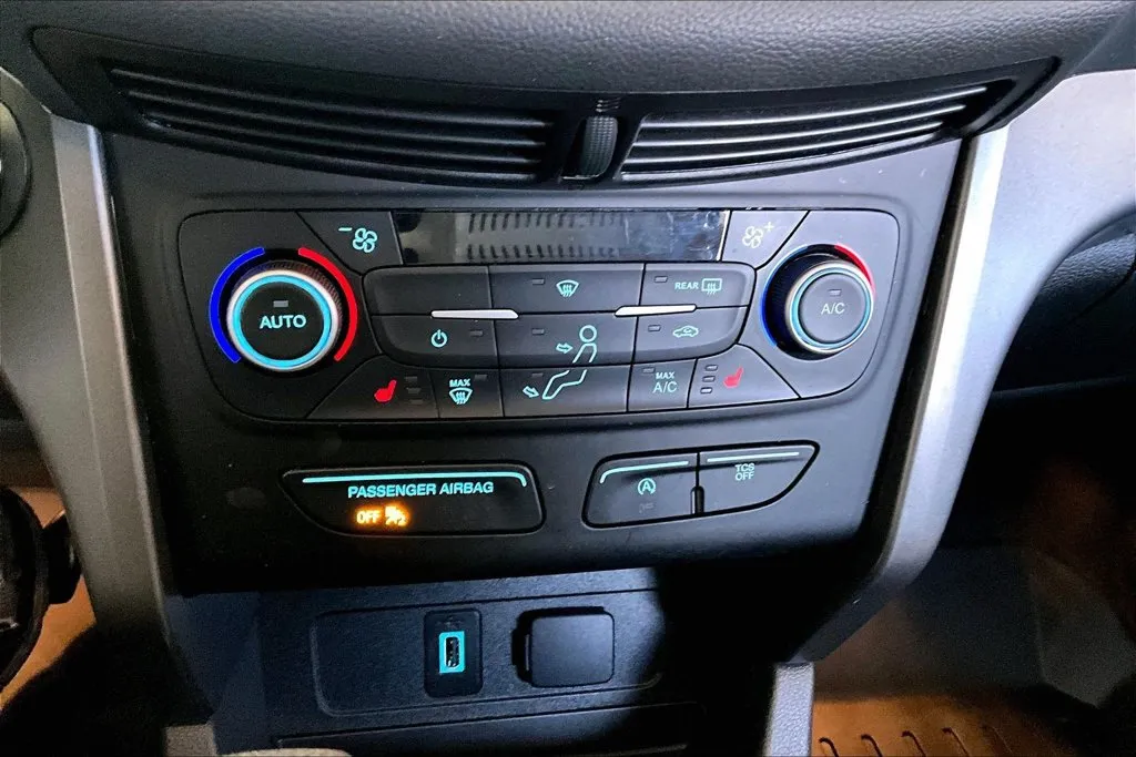 Ford Escape photo 15