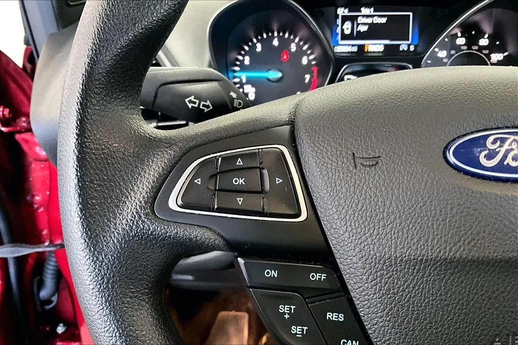 Ford Escape photo 11