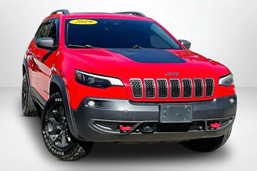 Jeep Cherokee photo 3