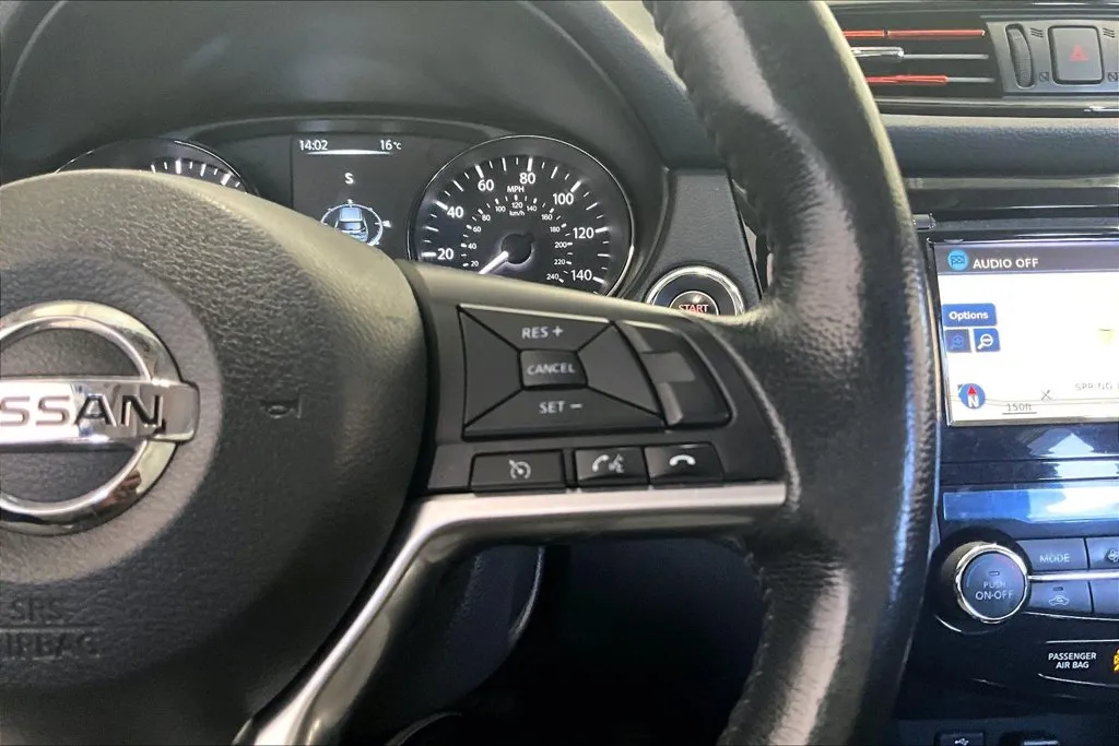 Nissan Rogue photo 12