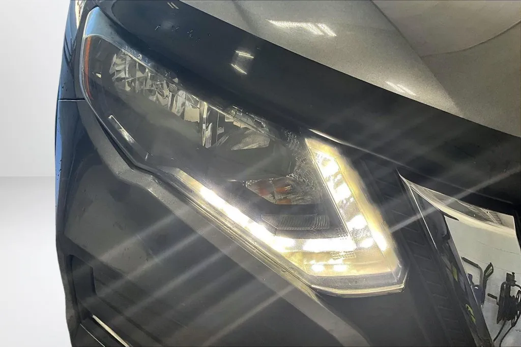 Nissan Rogue photo 32