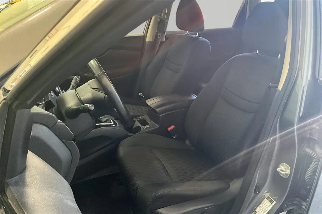 Nissan Rogue photo 21