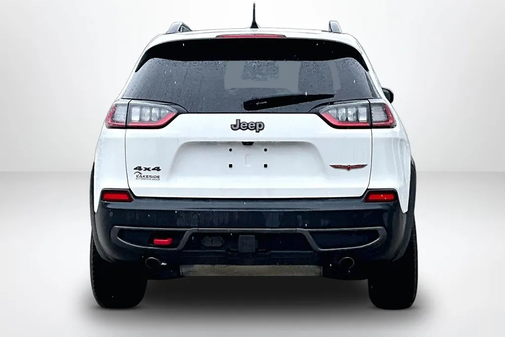 Jeep Cherokee photo 6